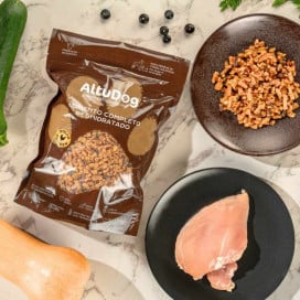 AltuDog Menú Deshidratado de Pollo para Perros y Gatos Patitas&co Patitas&co
